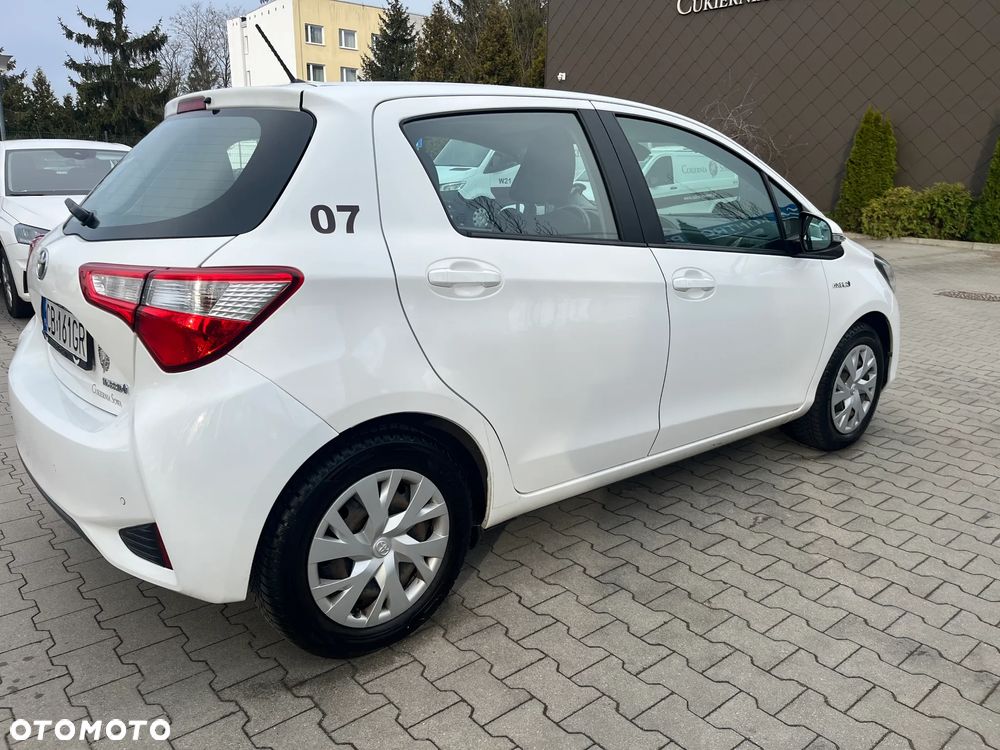 Toyota Yaris ver-hybrid-100-active-eu6 - 4