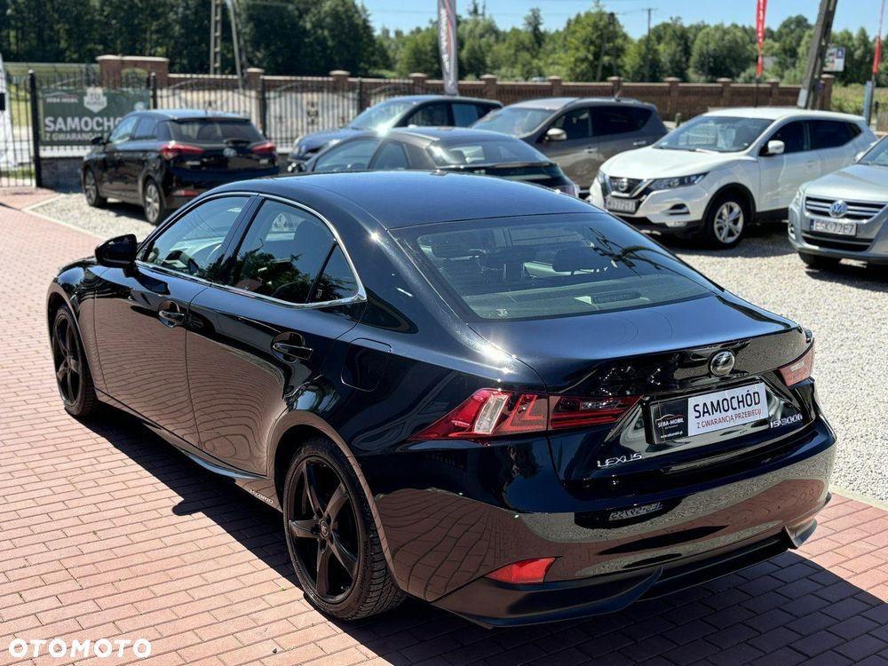 Lexus IS - 13