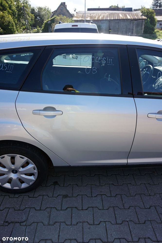 DRZWI TYLNE LEWE FOCUS III MK3 KOMBI 0B OB  SREBRNY FORD 2010-2014 - 1