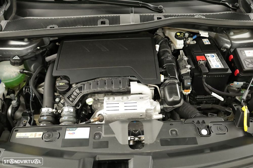 Peugeot 2008 1.2 PureTech Allure - 24