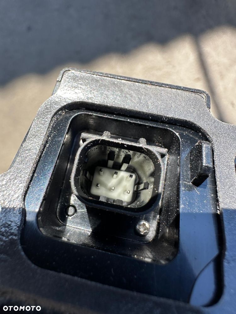 Kamera Cofania w klapę Toyota Yaris Cross 867900D070 oryginał demontaż - 7