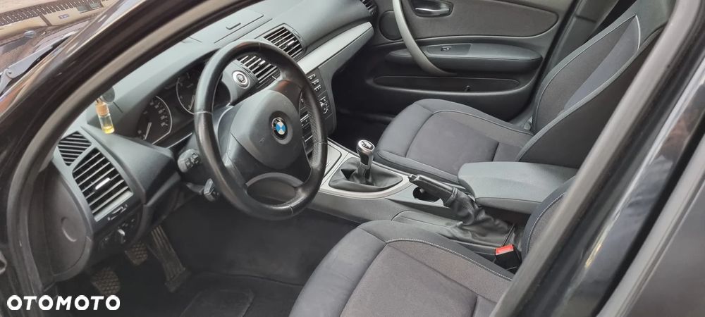 BMW Seria 1 120d - 16