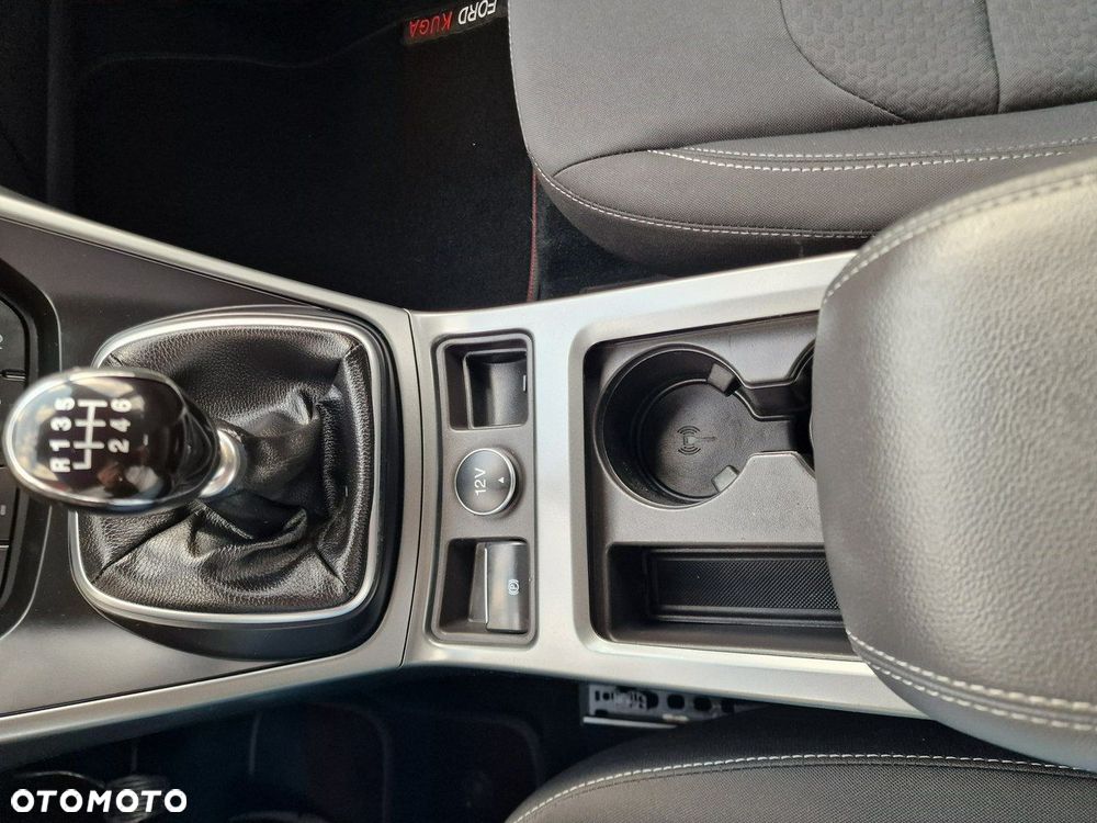 Ford Kuga 1.5 EcoBoost 2x4 Cool & Connect - 26