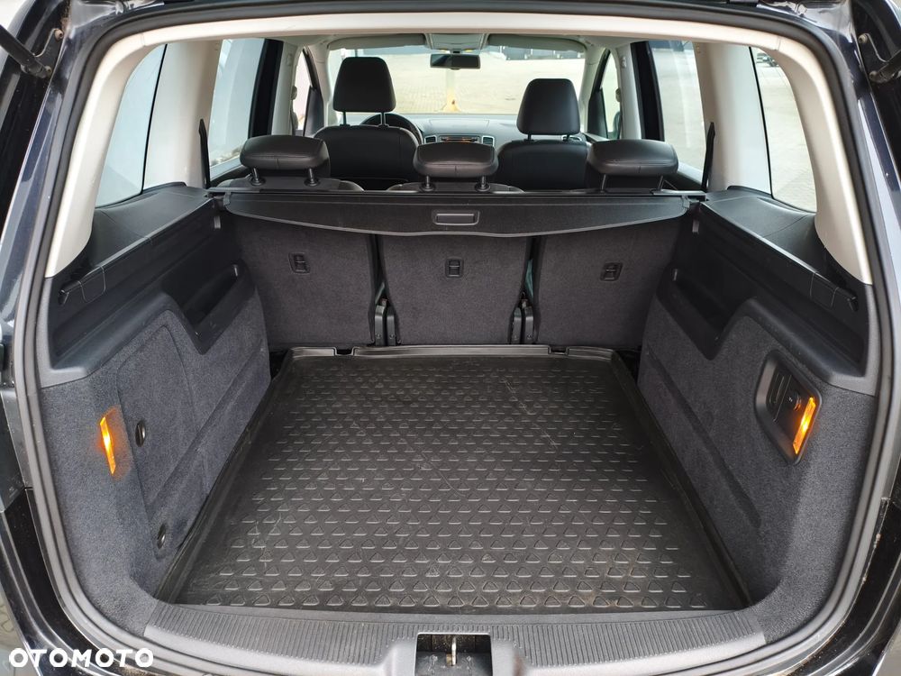 Volkswagen Sharan 2.0 TDI 4MOTION Blue Motion Life - 20