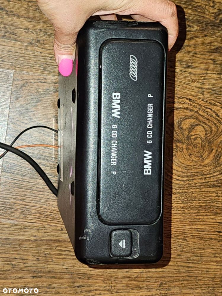 ZMIENIARKA CD BMW E31 840 850 EU - 1
