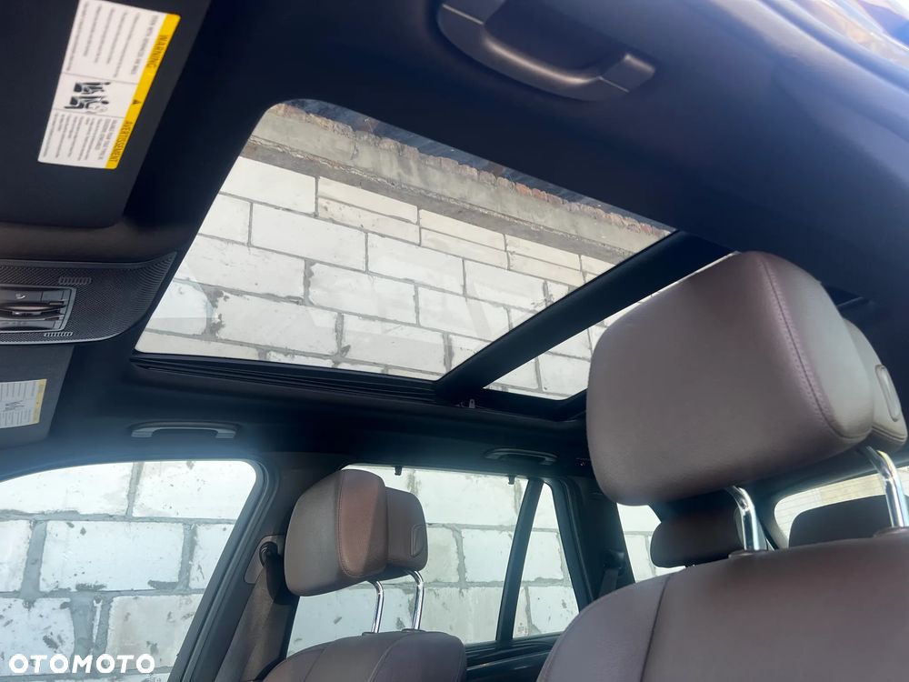 BMW X5 xDrive35d - 28
