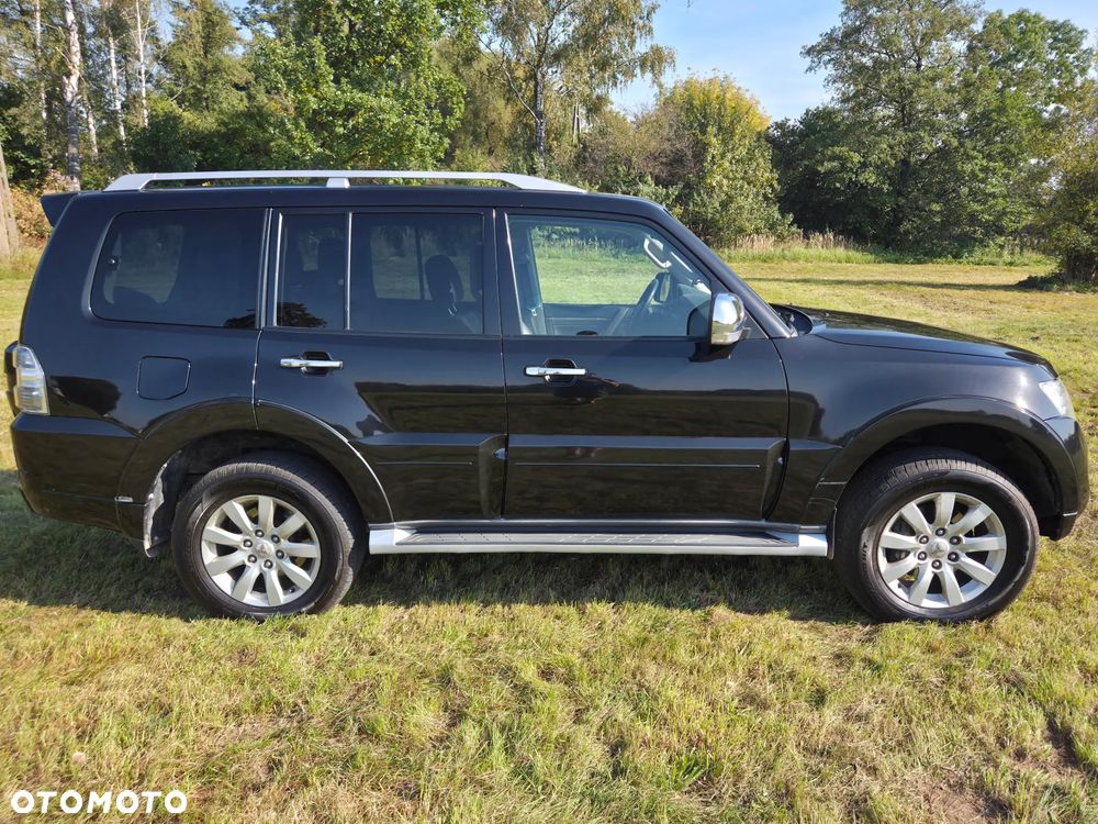 Mitsubishi Pajero - 6