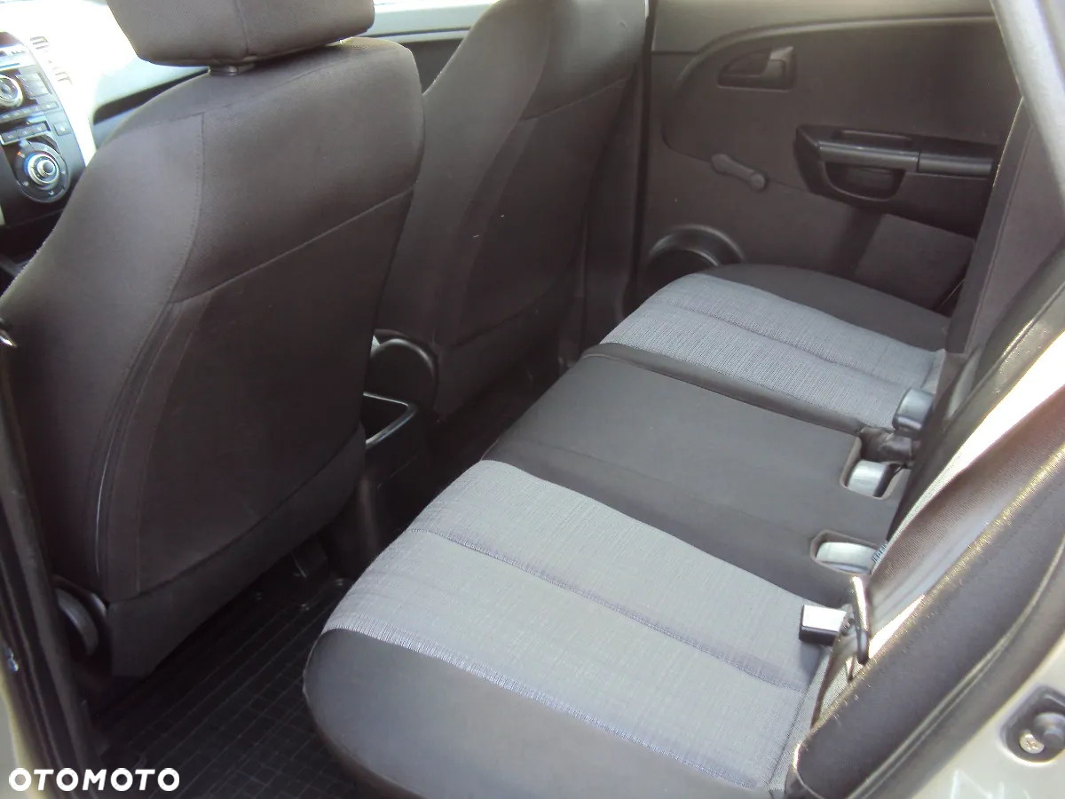 Kia Venga 1.4 CVVT Business Line - 11