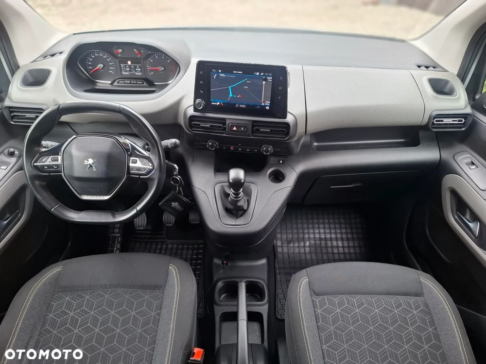 Peugeot Rifter - 28