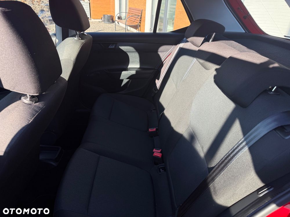 Skoda Fabia 1.0 MPI Cool Edition Red & Grey - 18