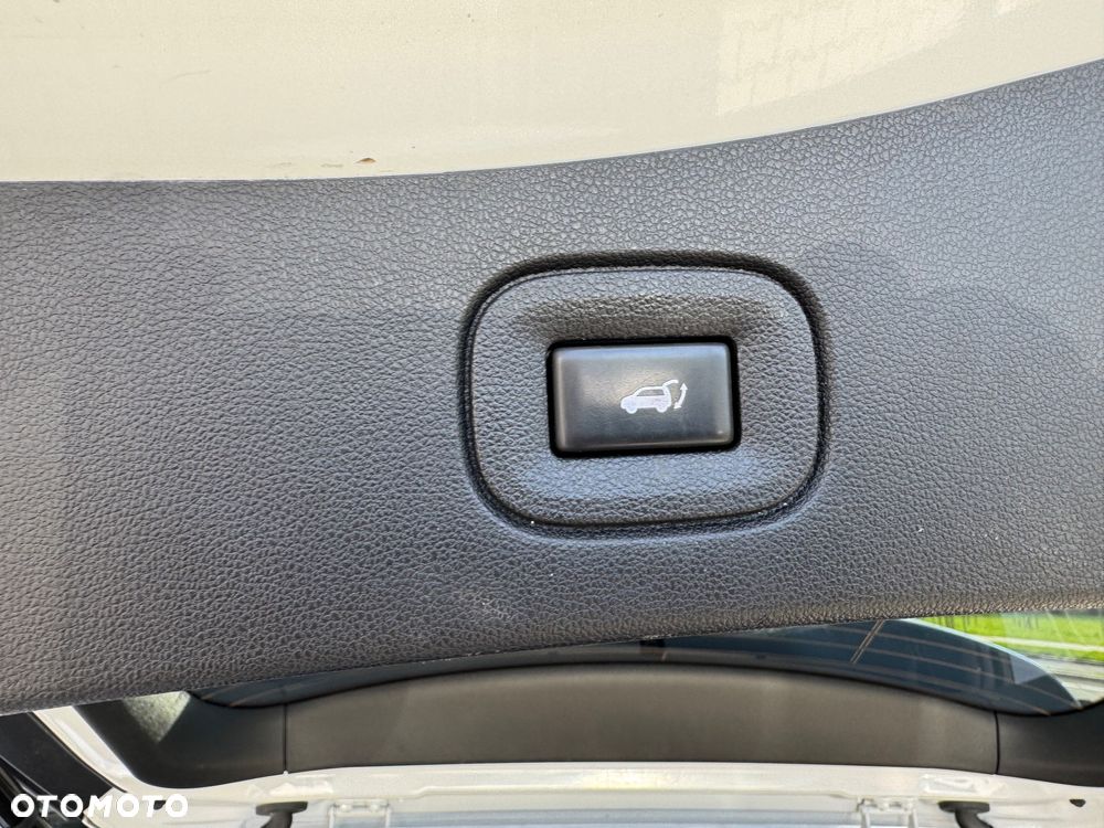 Renault Koleos ENERGY dCi 175 X-tronic 4WD LIMITED - 24