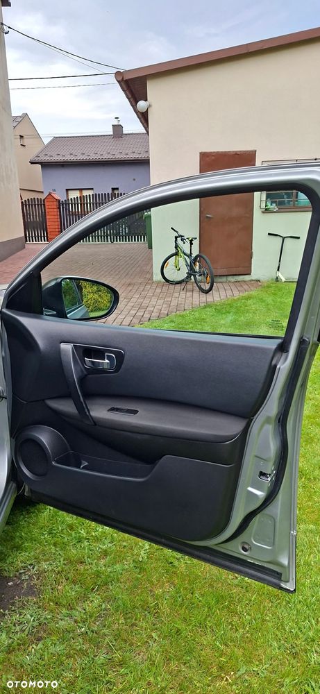 Nissan Qashqai 1.6 Visia - 17