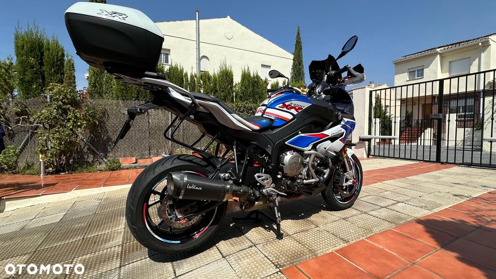 BMW XR - 20