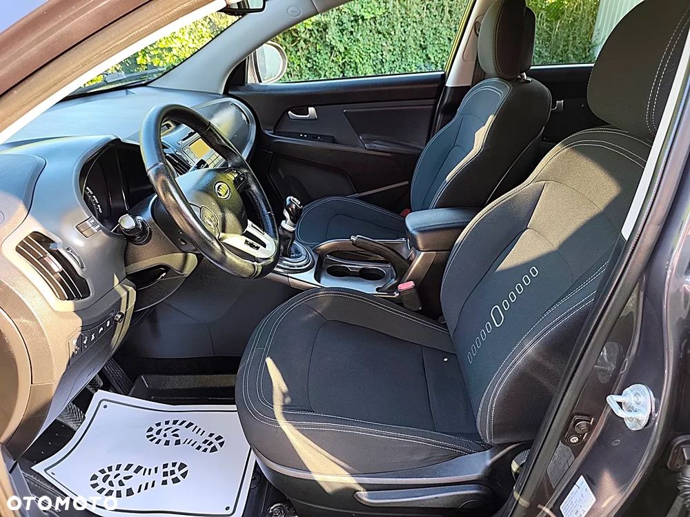 Kia Sportage 2.0 CRDI 4WD Dream-Team Edition - 9