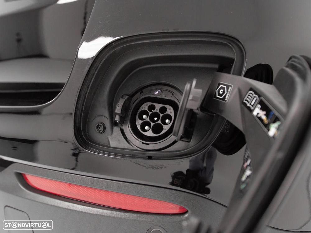 Mercedes-Benz GLC 300 de 4Matic - 15