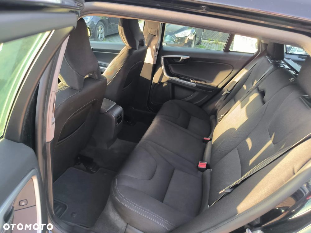 Volvo V60 D2 Drive-E Dynamic Edition (Kinetic) - 7