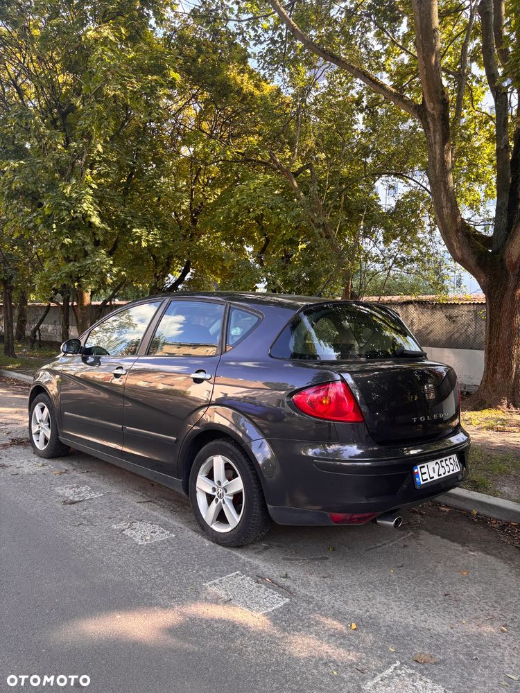 Seat Toledo 1.6 Reference - 5