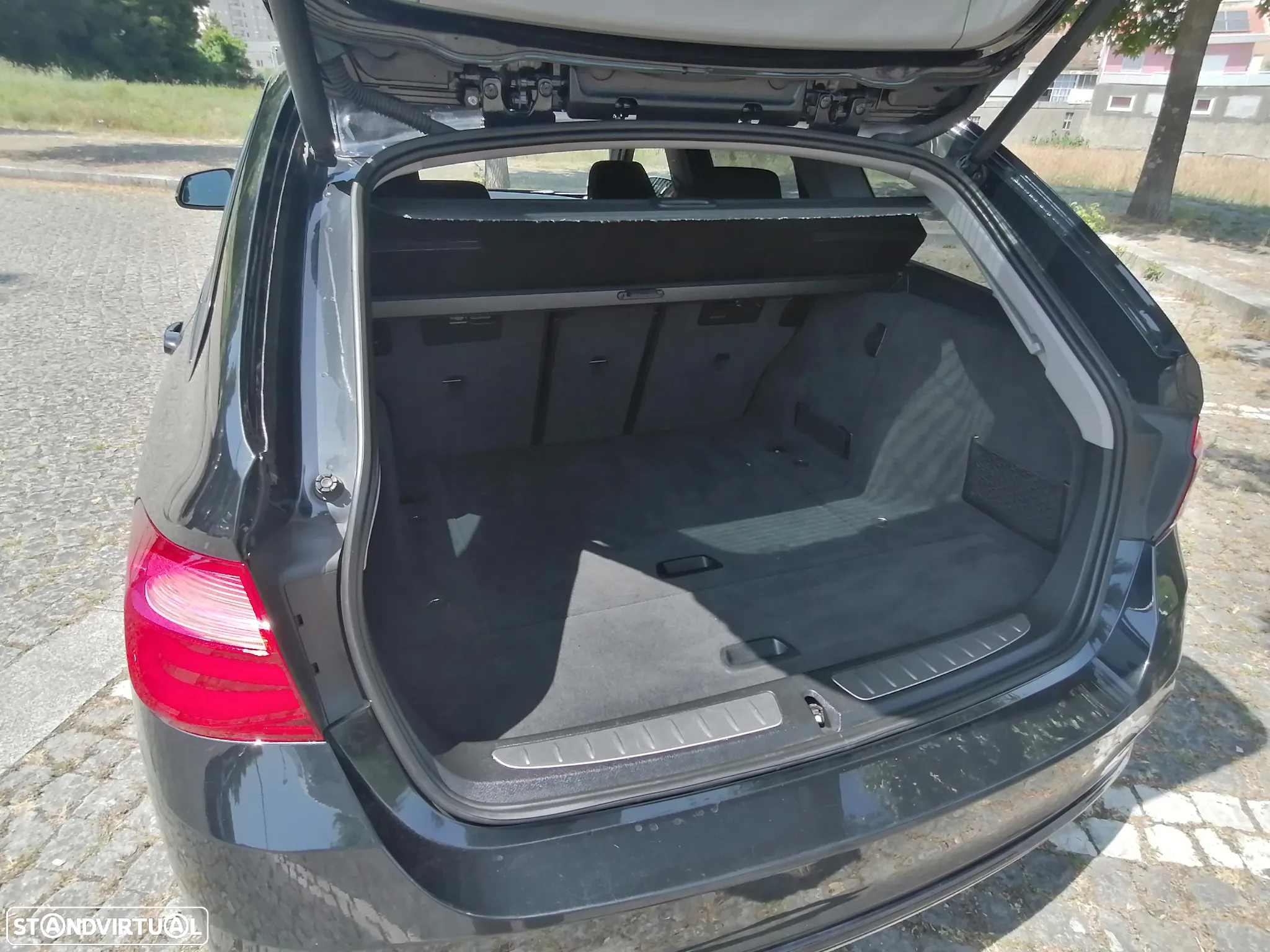 BMW 318 d Touring Line Sport - 8