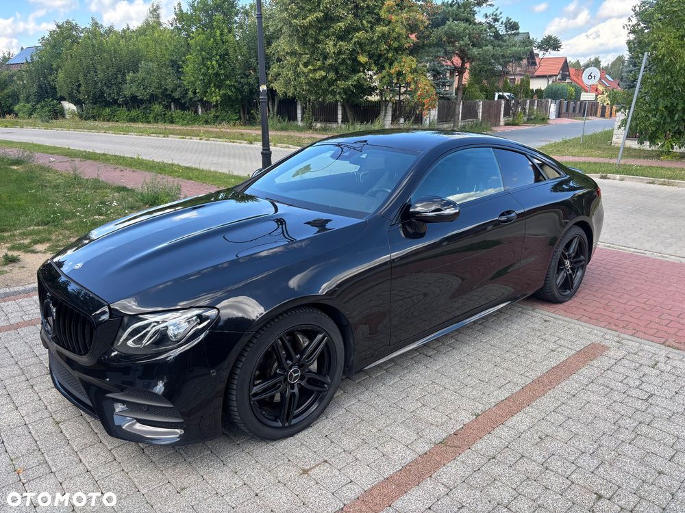 Mercedes-Benz Klasa E 200 4-Matic 9G-TRONIC - 2