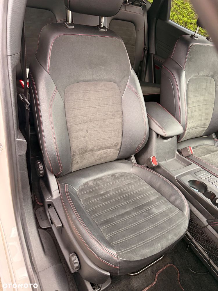 Ford Kuga 2.5P PHEV FWD ST-Line X - 20