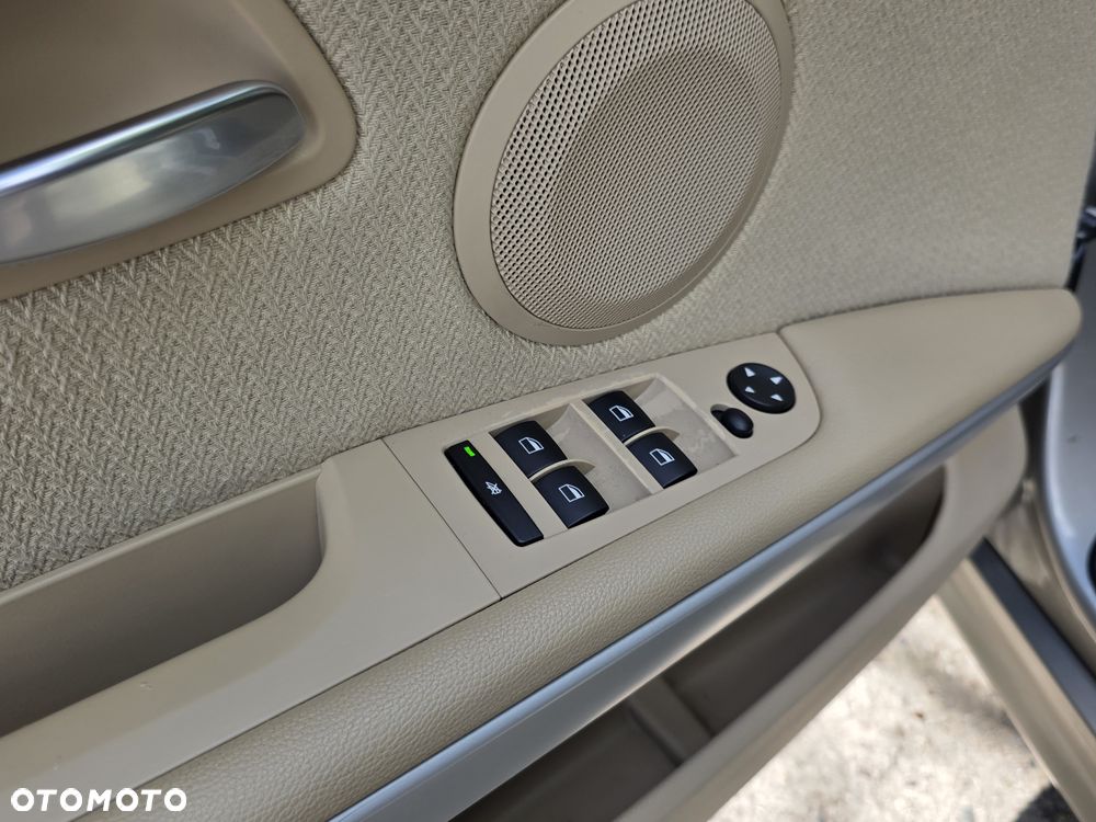 BMW Seria 3 318i - 22