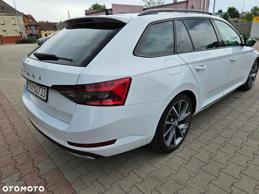 Skoda Superb 2.0 TDI Sportline DSG - 6