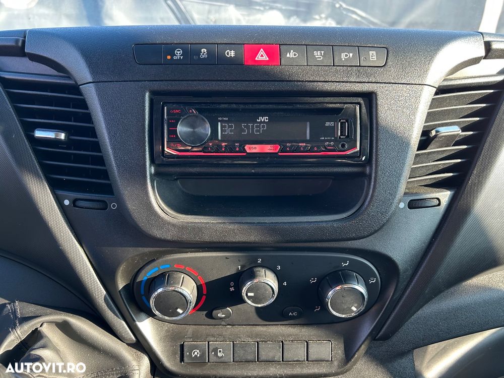 Iveco Daily BOX 8 EUROPALETI LIFT AXA DUBLA SPATE - 25