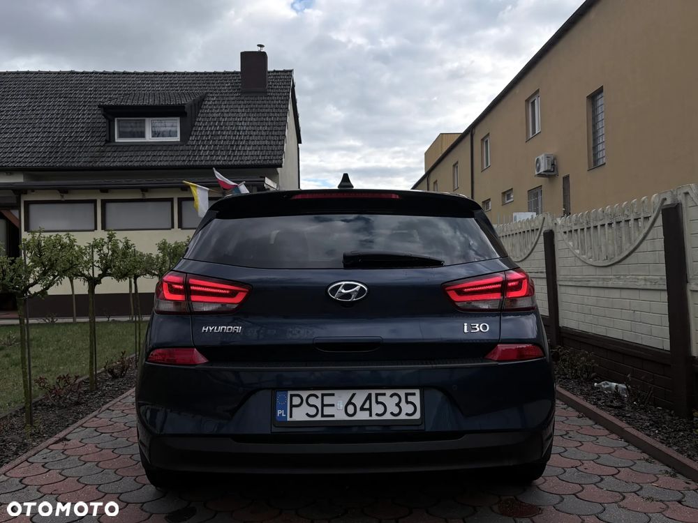 Hyundai i30 1.4 T-GDI DCT Premium - 4
