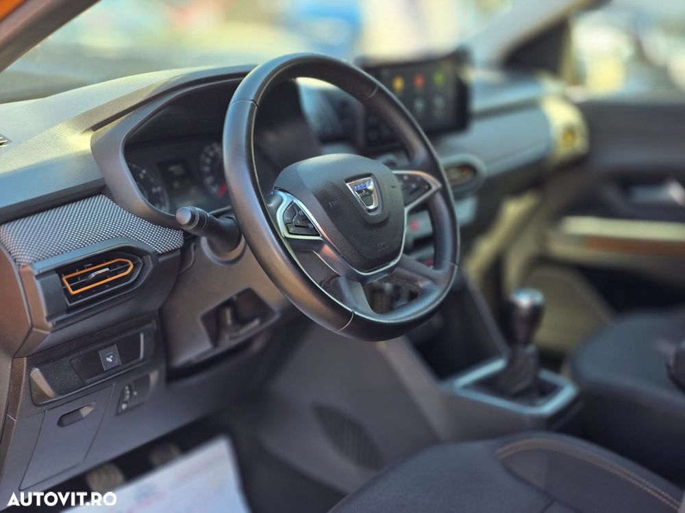 Dacia Sandero TCe 90 MT5 Expression - 9