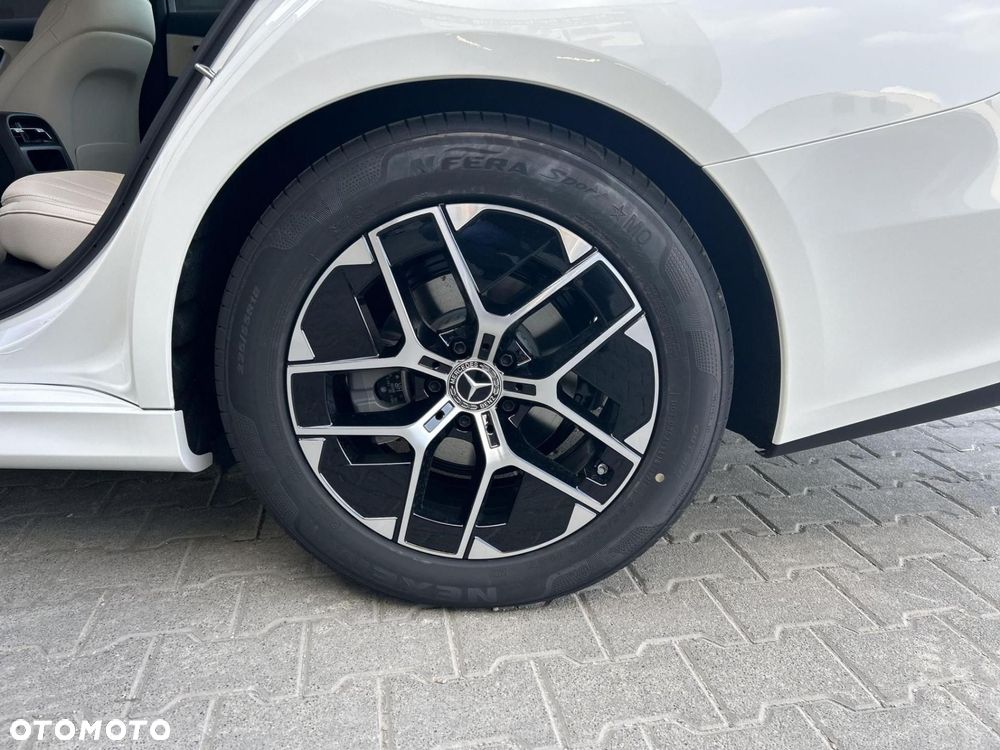 Mercedes-Benz Klasa E - 22