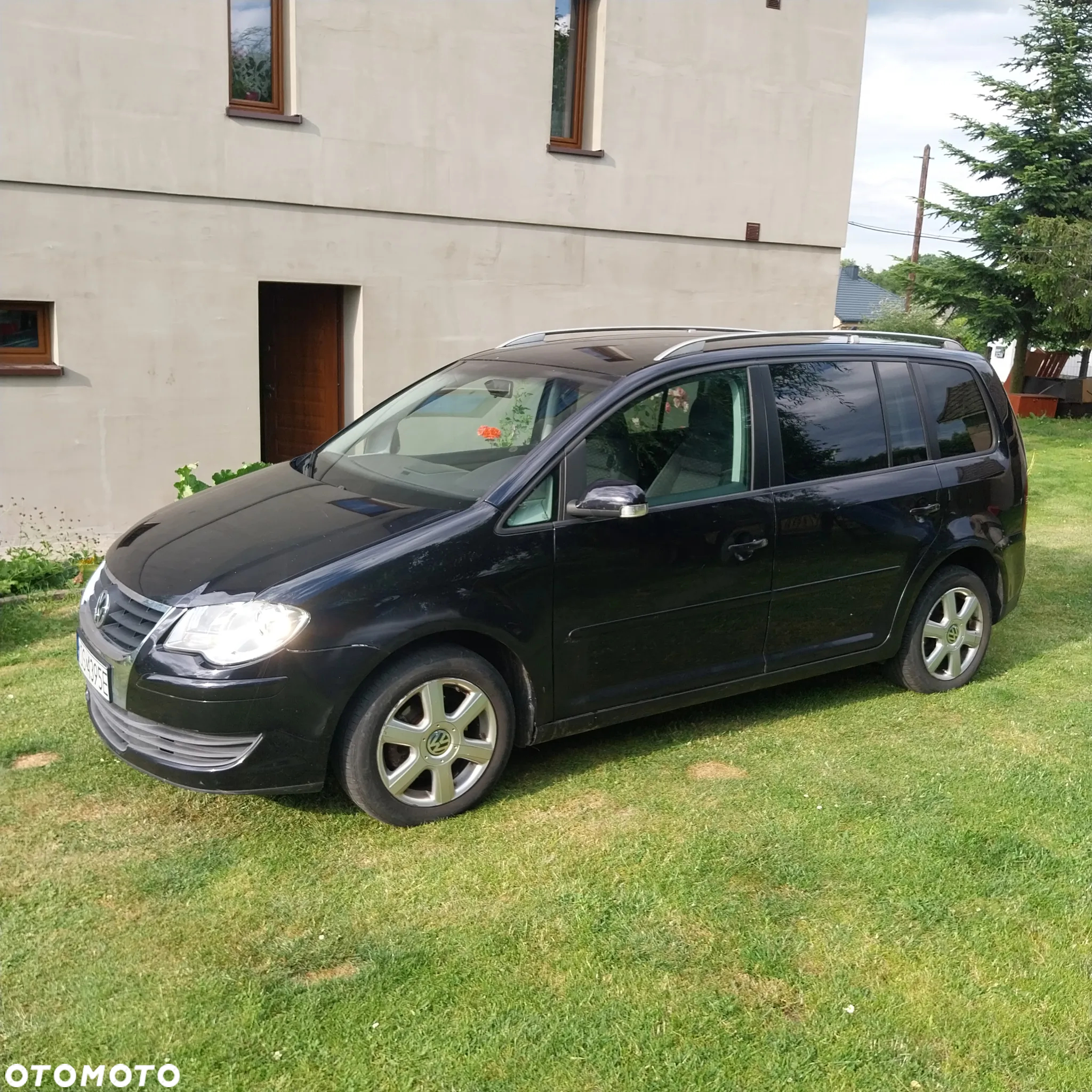 Volkswagen Touran - 9