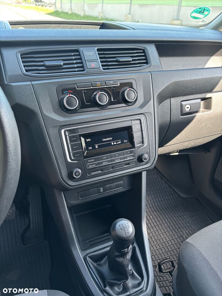 Volkswagen Caddy - 10