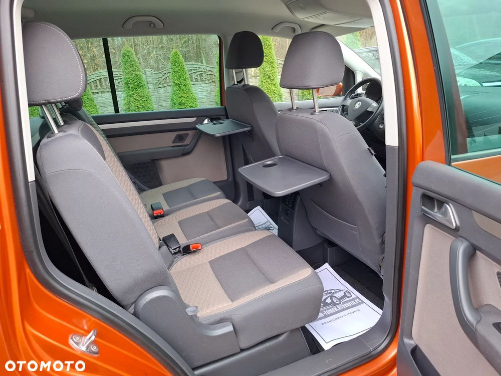 Volkswagen Touran 1.4 TSI Cross - 23