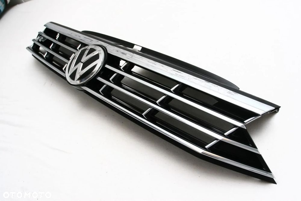 Grill Volkswagen passat B8 przed lift r-line - 4