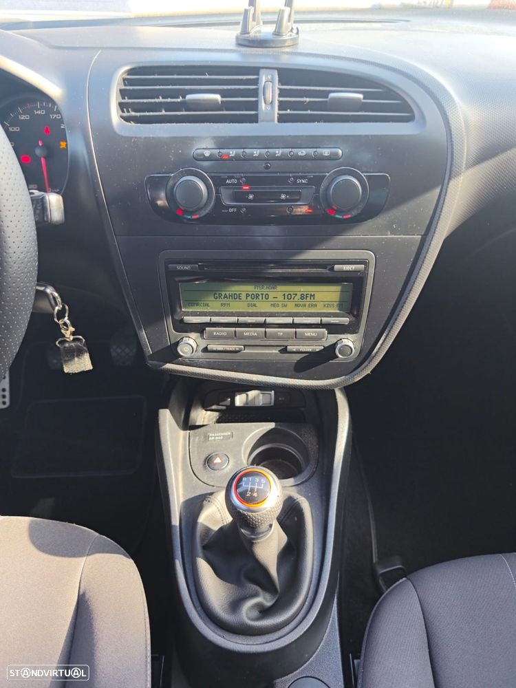 SEAT Leon 1.6 TDI DPF E-Ecomotive Reference Copa - 8