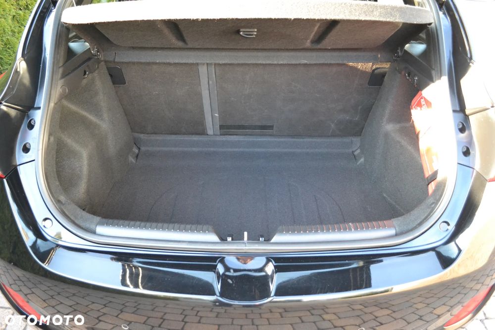 Hyundai i30 1.4 Comfort - 11