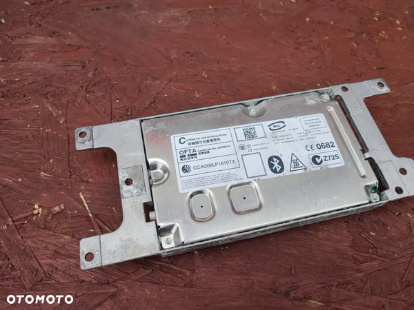 BMW E60 / E60 LCI / E61 / E61 LCI / E63 / E63 LCI / E64 / E64 LCI / E70 / E70 LCI / E71 / E72 / E81 / E82 / E84 / E87 / E87 LCI / E88 / E89 / E90 / E90 LCI / E91 / E91 LCI / E92 / E93 / F01 / F02 / F07 / F10. ORYGINALNY MODUŁ BLUETOOTH MULF 2. O NR: 9 215 184 / 9 226 711 / 9 128 722 / 9 163 348 / 9 195 246 OEM. SPRAWNY W 100%.