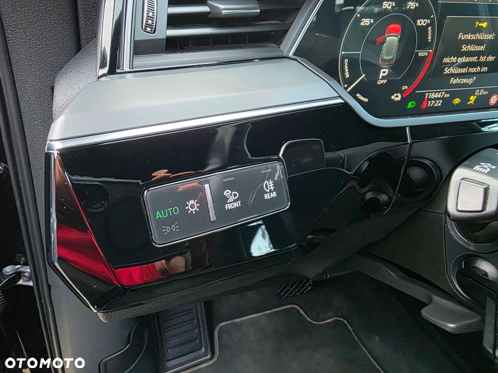 Audi e-tron 55 quattro - 23