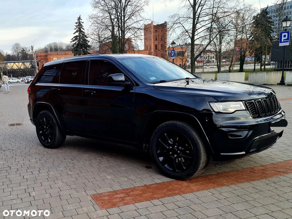 Jeep Grand Cherokee - 8