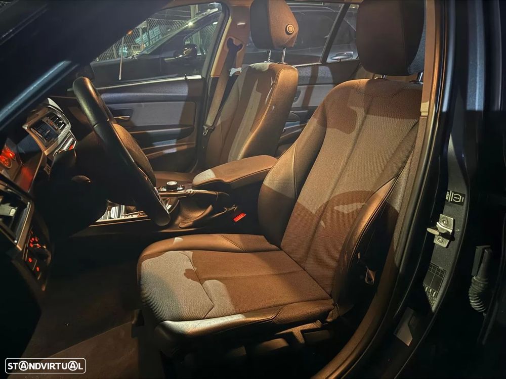 BMW 320 d Touring EfficientDynamics Line Sport - 19