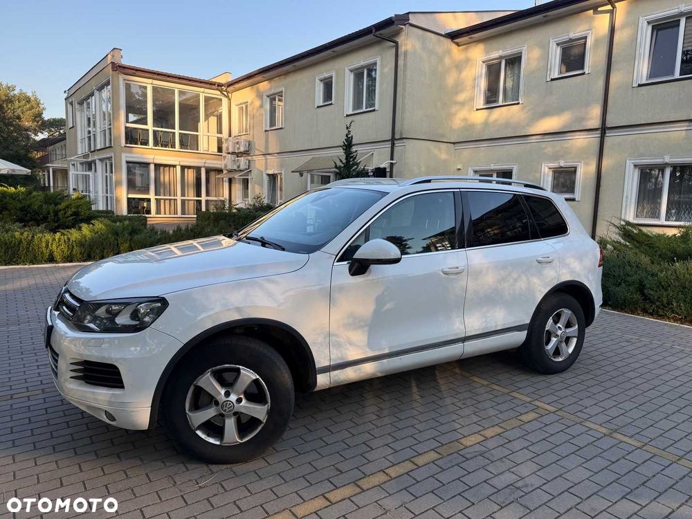 Volkswagen Touareg - 1