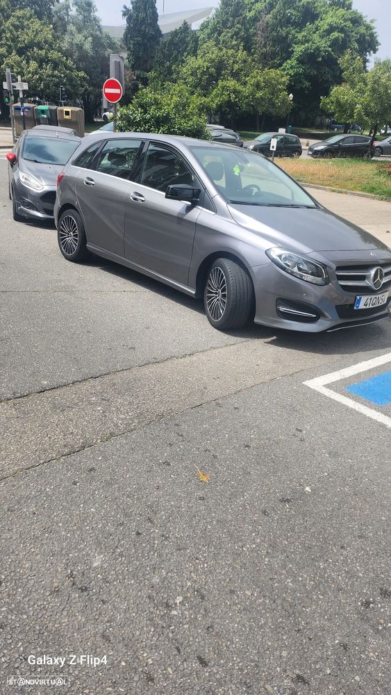 Mercedes-Benz B 180 d Style - 2