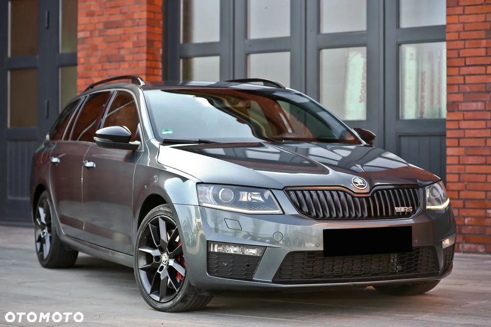 Skoda Octavia 2.0 TDI DSG RS - 1