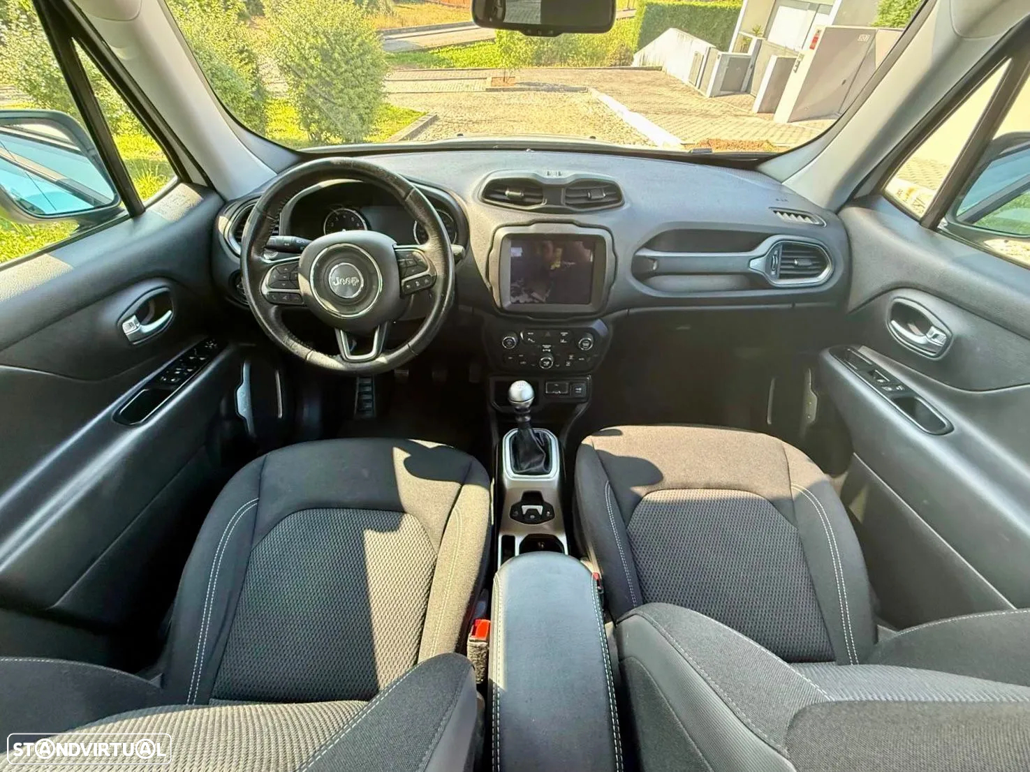Jeep Renegade 1.0 T Limited - 6
