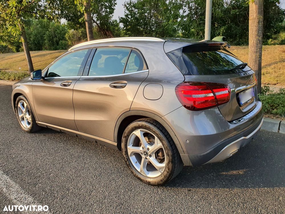 Mercedes-Benz GLA 250 4MATIC Aut. - 6