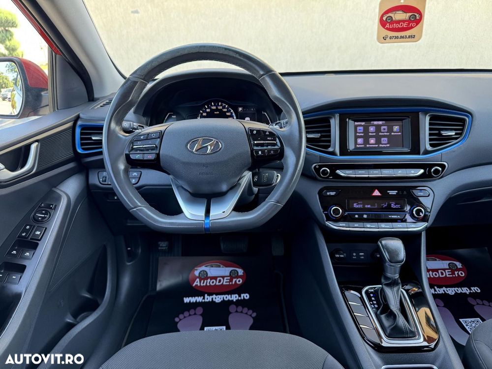 Hyundai IONIQ - 8
