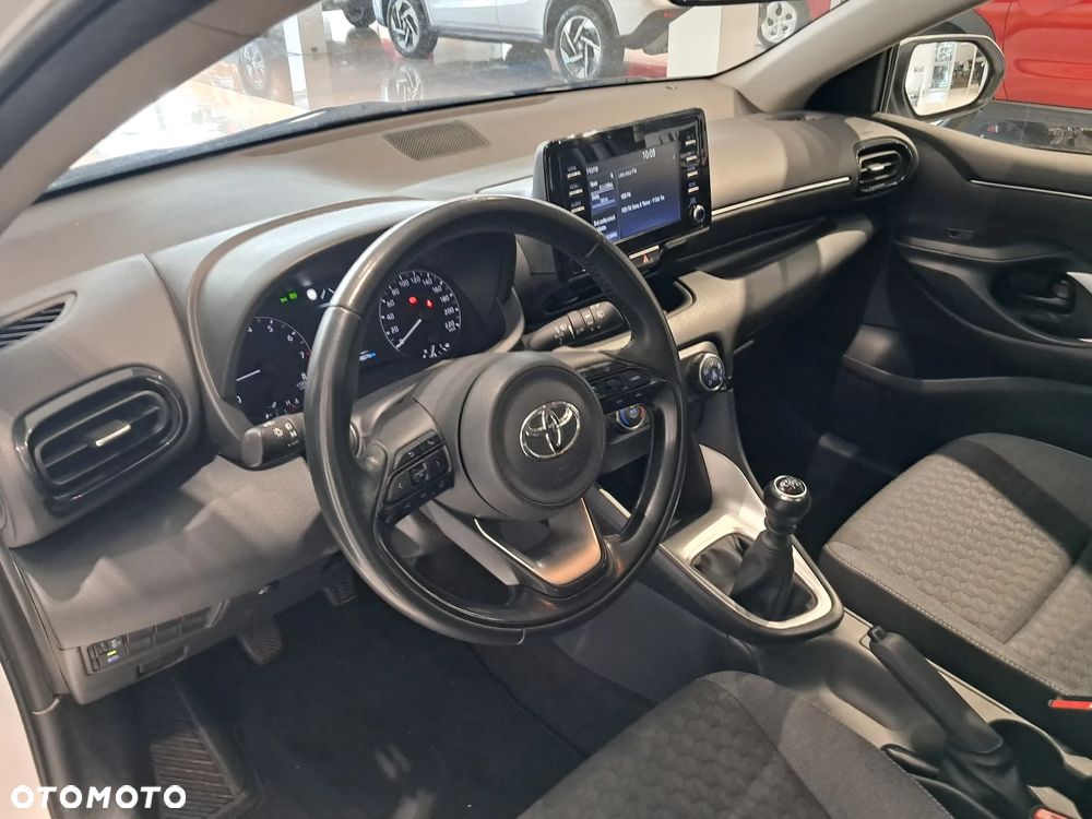 Toyota Yaris 1.5 Comfort - 11