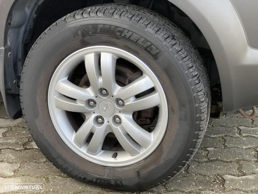 Hyundai Tucson 2.0 CRDi Comfort 4WD - 12