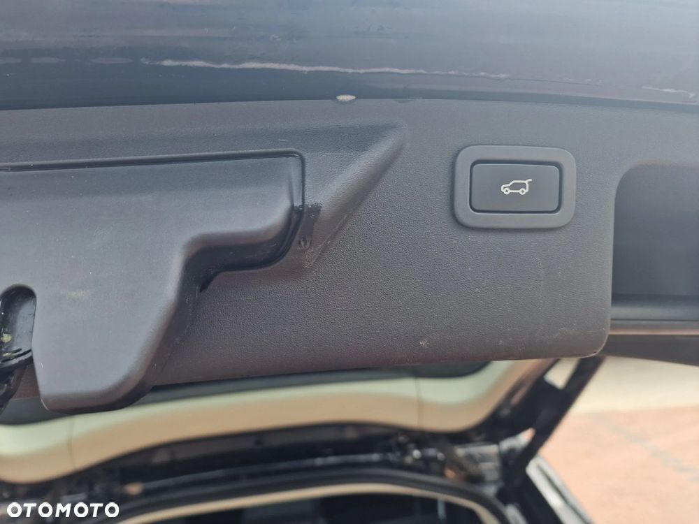 Land Rover Discovery Sport TD4 SkyView Edition - 13