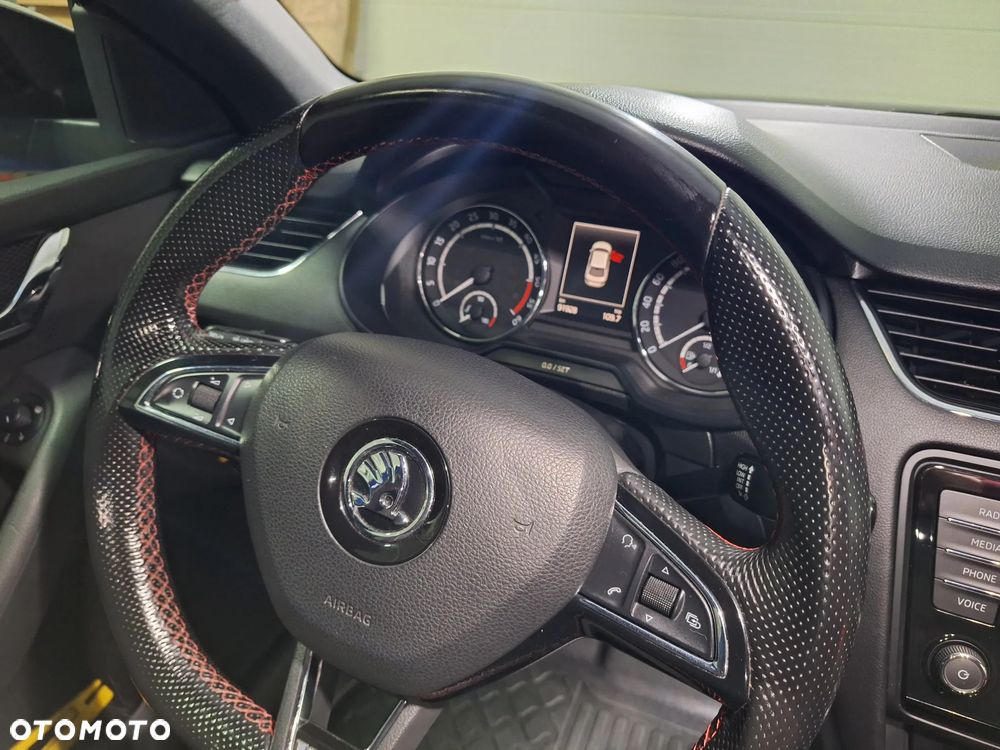Skoda Octavia 2.0 TDI RS - 33